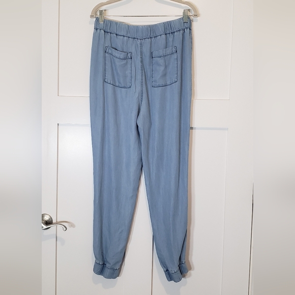 Velvet Heart Chambray Lightwash Denim Joggers Elastic Waist Pockets Size Medium - Picture 10 of 16